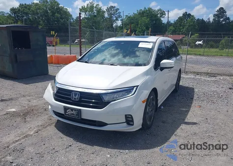 2023 Honda Odyssey Elite z USA, uszkodzony, nr VIN 5FNRL6H97PB047753